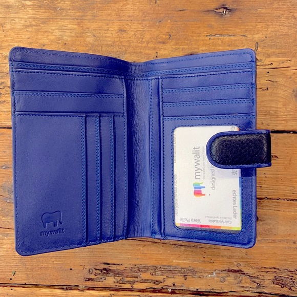 MYWALIT NWT Black Organizer Wallet Soft Pebble Leather Blue Trim Bifold 1071-4 - Picture 1 of 13
